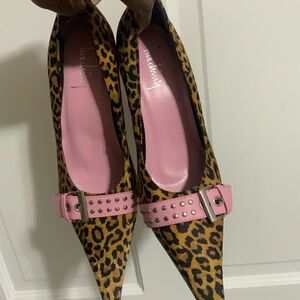 Leopard Print Women's Shoes with Pink Accents